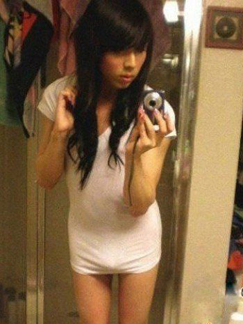 别装了小伙子，你已经暴露了你自己人物gif搞笑图片