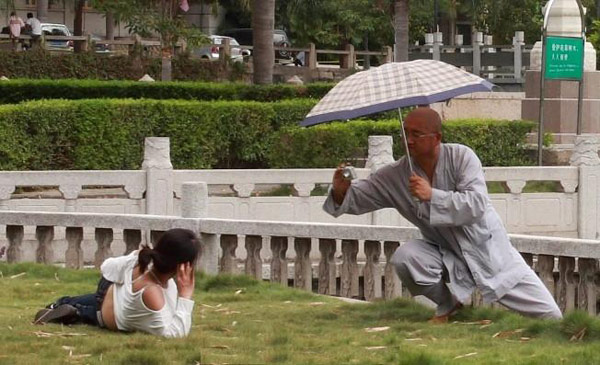 大师，你拍照技术不错哦~人物gif搞笑图片