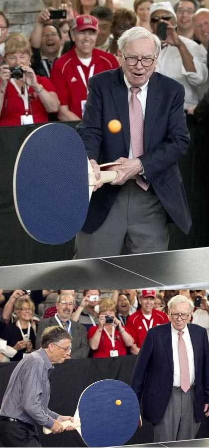 巴菲特和比尔盖茨打乒乓球，巨头的球拍就是霸气，其他都弱爆了人物gif搞笑图片