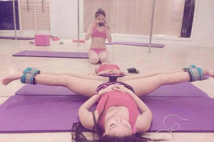 有个好闺蜜是多么的重要人物gif搞笑图片