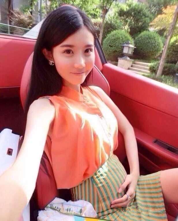 相亲对象发来的照片，我直接拒绝了人物gif搞笑图片