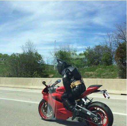 尿频、尿急、尿不尽人物gif搞笑图片