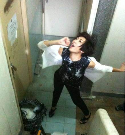 确定酱紫唱歌不会跑调么人物gif搞笑图片