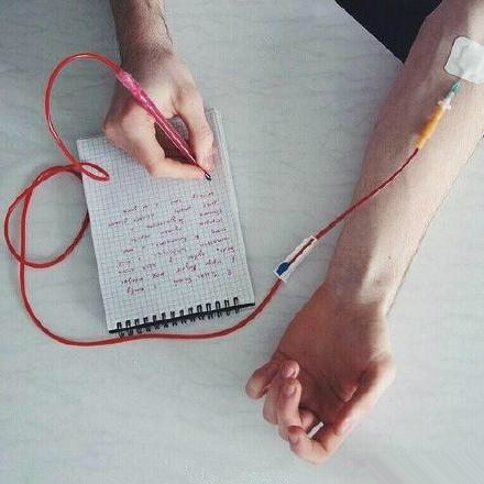 蛇精病呀，这血书太吓人人物gif搞笑图片