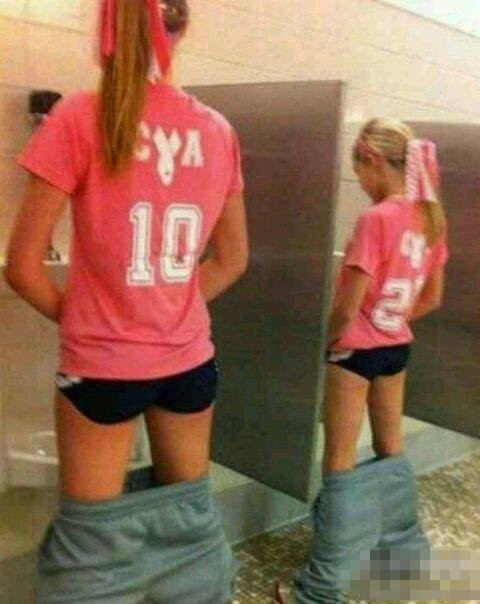 我是不是看错了？人物gif搞笑图片