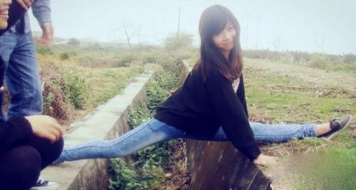 萌妹纸试过难度更高的么？人物gif搞笑图片