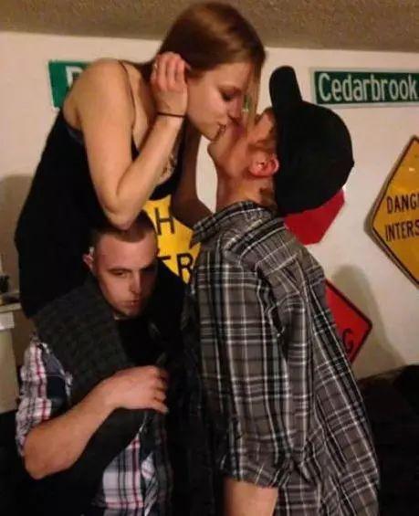 作为一个备胎，必须具备良好的职业素养人物gif搞笑图片