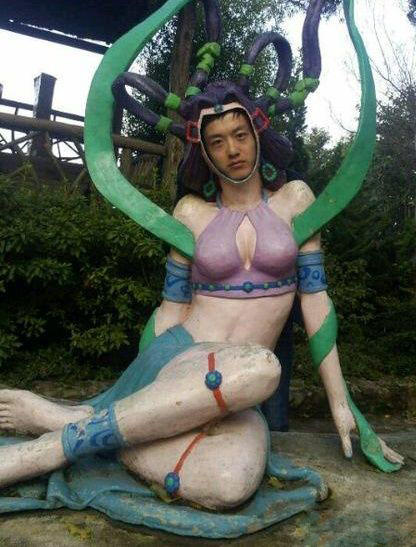 仙女姐姐你身上好脏啊，该洗澡了人物gif搞笑图片