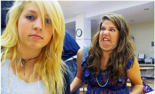 羡慕嫉妒恨啊人物gif搞笑图片