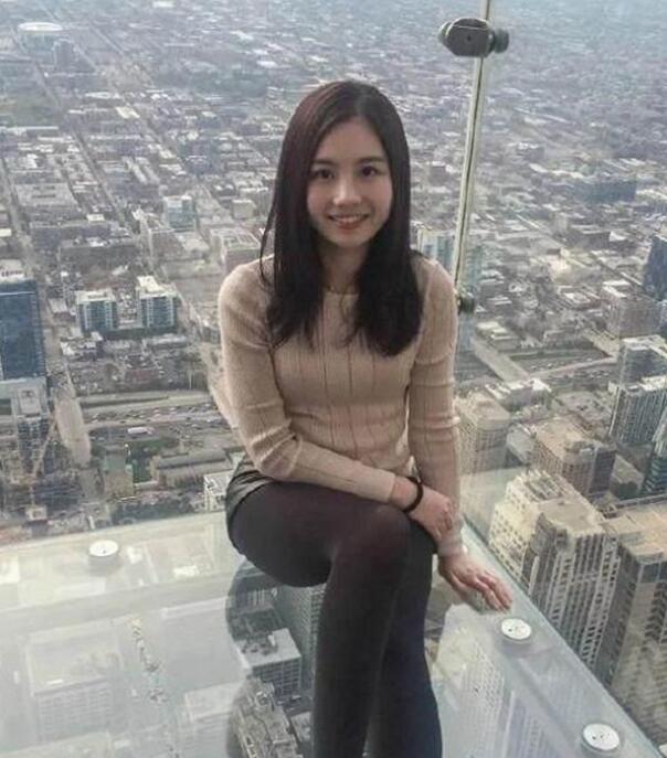 你敢过来，就让你嘿嘿嘿人物gif搞笑图片