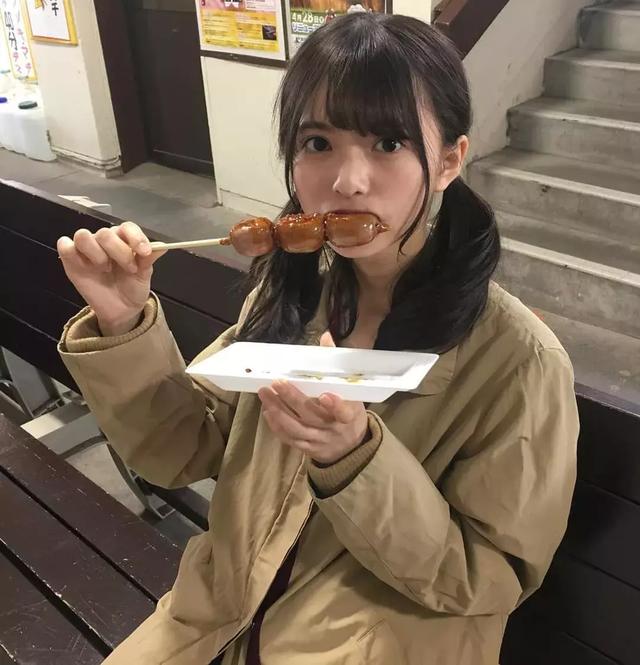 好吃吗？人物gif搞笑图片