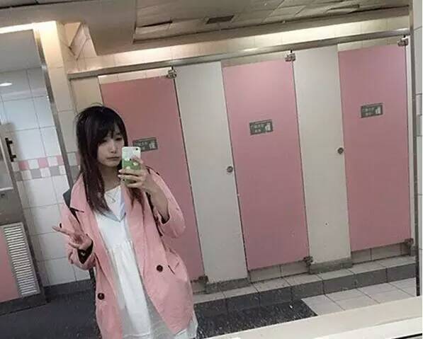 有点像杨幂人物gif搞笑图片