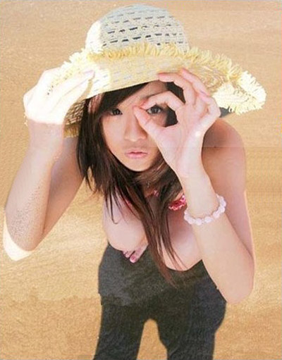 此图会看瞎你的眼睛，你看到了什么？人物gif搞笑图片