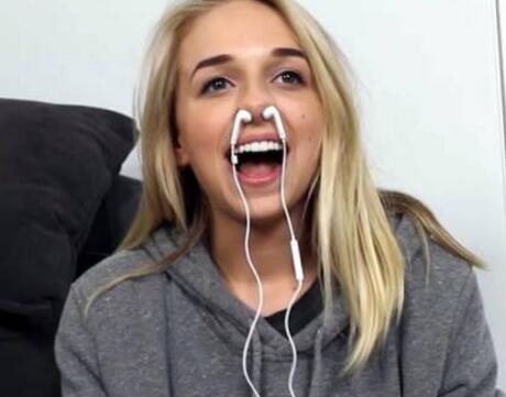 无法直视的神经系美女人物gif搞笑图片