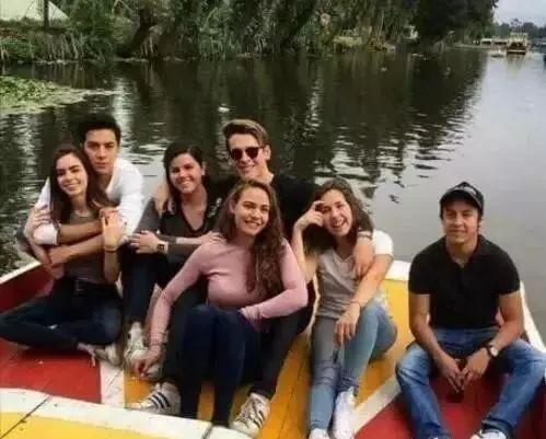 单身不要总怪女生少人物gif搞笑图片