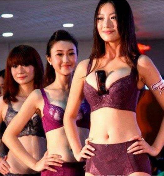 冠军就是她了人物gif搞笑图片