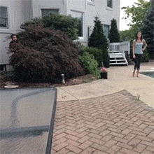 当遇到前女友的时候人物gif搞笑图片