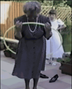 奶奶，年纪那么大了，你就悠着点啊人物gif搞笑图片