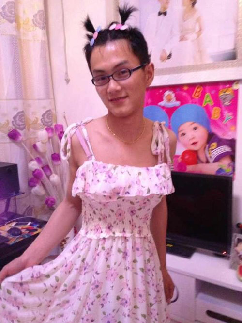 幺妹，你个伪娘！人物gif搞笑图片