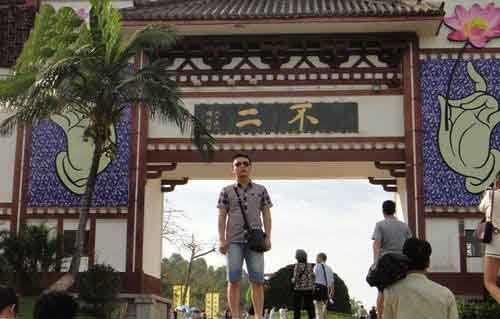 有点只是有点人物gif搞笑图片