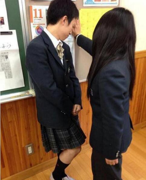 看到这张也是醉了人物gif搞笑图片