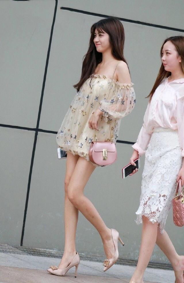 爱笑的妹子最有魅力人物gif搞笑图片