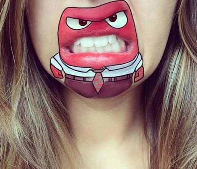 嘴巴的艺术人物gif搞笑图片