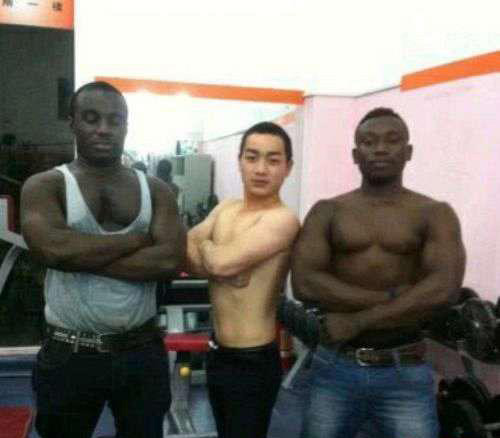 奥利奥原味人物gif搞笑图片