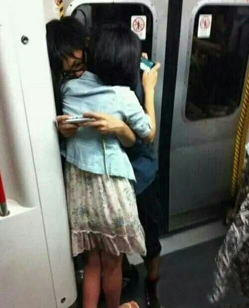 毫无疑问，这肯定是四角恋人物gif搞笑图片