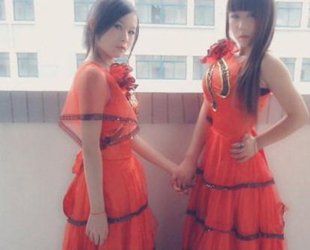 好像哪里不太对啊，妹子人物gif搞笑图片