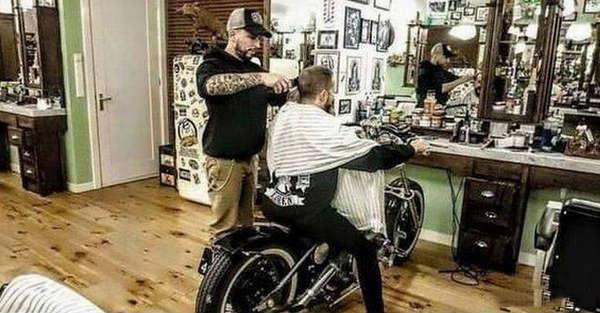 没时间下车了，快点剪人物gif搞笑图片