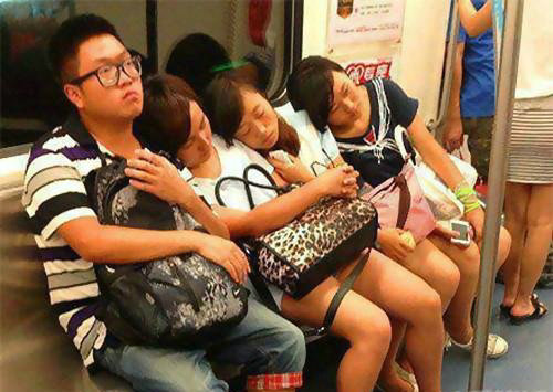 表羡慕，没一个是我老婆人物gif搞笑图片