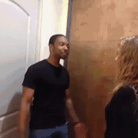 这样也行人物gif搞笑图片