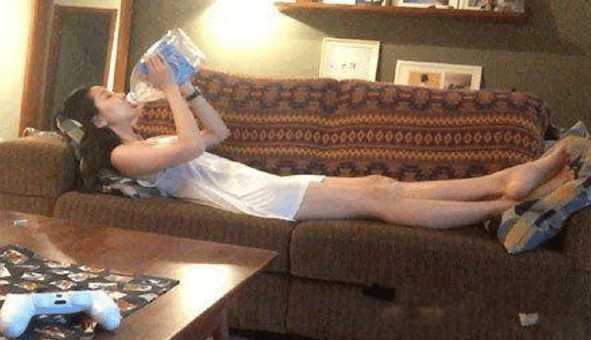 姑娘，好气魄人物gif搞笑图片