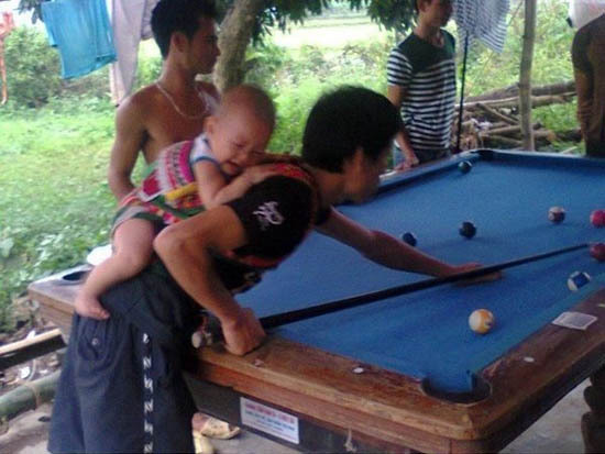 台球爱好者人物gif搞笑图片