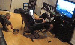 如果椅子上坐的是你，估计也是这样人物gif搞笑图片