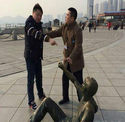 算了算了，给我个面子人物gif搞笑图片