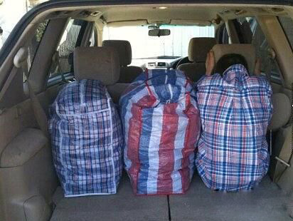 喜欢穿条纹格子衬衣的人，都会给我这个感觉人物gif搞笑图片