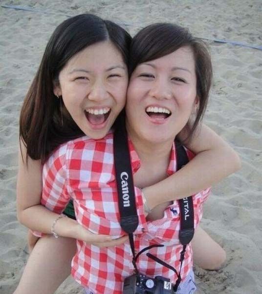 银贼，放开那女孩！让我来。。。人物gif搞笑图片