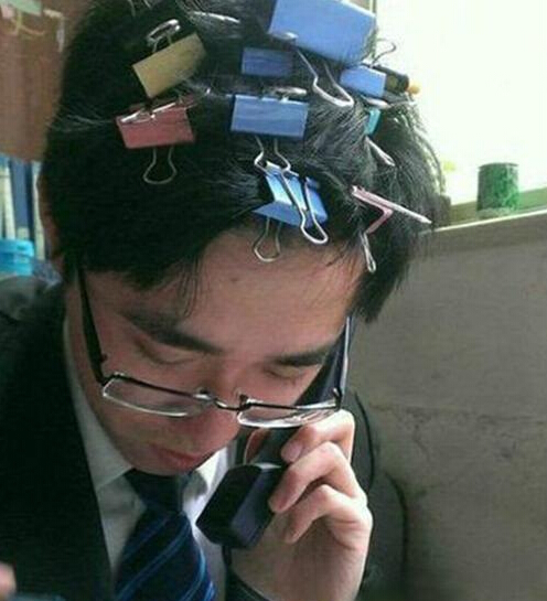 做个头发我容易吗我人物gif搞笑图片