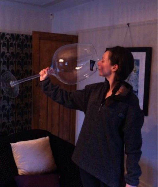 豪放妹子人物gif搞笑图片