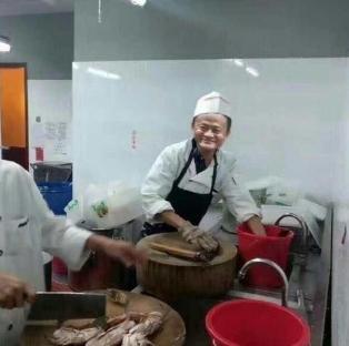 是我眼花了还是世界格局变了人物gif搞笑图片