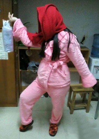 你这么屌家里人知道吗？人物gif搞笑图片