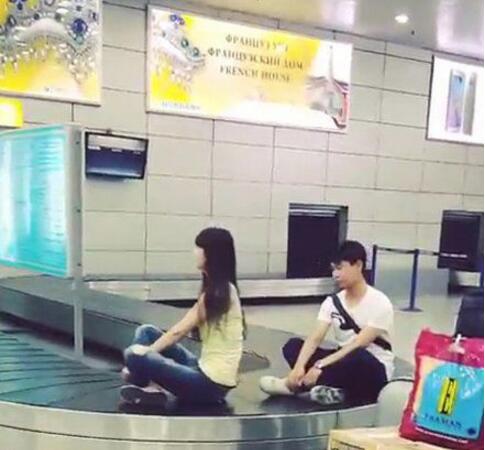 城里人真会玩儿人物gif搞笑图片