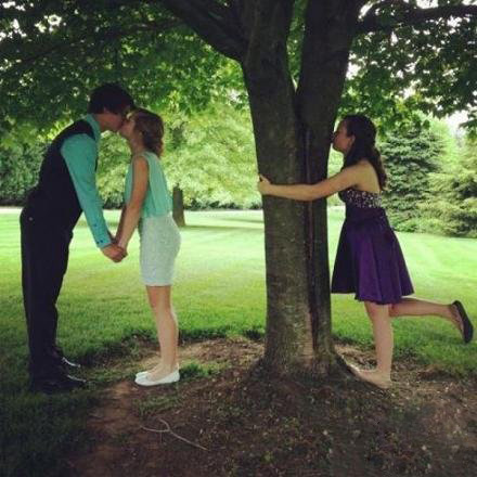 双十一刚过，但是还是得继续被虐啊人物gif搞笑图片