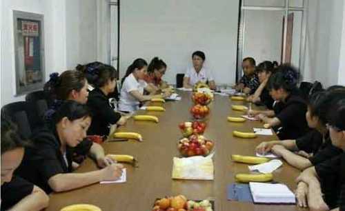 三八妇女节最贴心福利人物gif搞笑图片