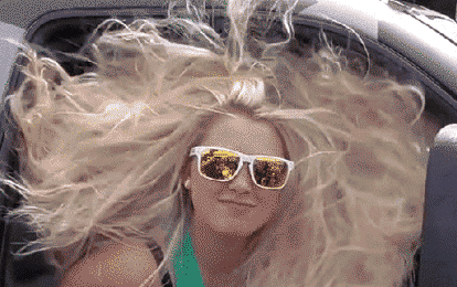 好眼熟，这不是金毛狮王么？人物gif搞笑图片