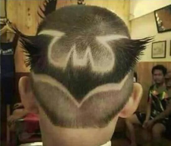 蝙蝠侠的发型人物gif搞笑图片