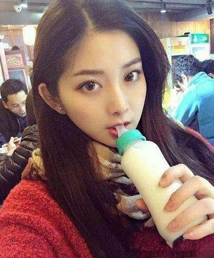 还我儿子奶瓶人物gif搞笑图片