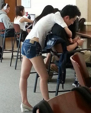 第一眼看错了有木有？人物gif搞笑图片